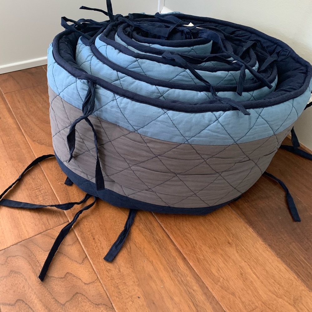 Pottery Barn Kids Crib Bumper
